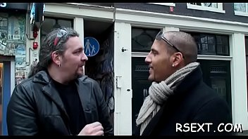 Beautiful sweetheart gives blowjob