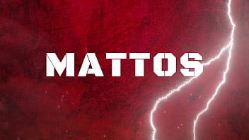 Professorinha cuspe peito e gozo na cara do aluno