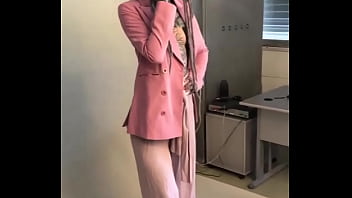 Sneak peek of the photoshoot with sujarta #photoshootpreview #creativevibes #sujartacollab #anuskatzz #anuskat