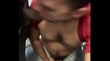 3 Pirocas No Mesmo Box Do Banheiro Querendo Mamada E Uma Mão Boba Por Baixo Pegando No Meu Pau thumbnail