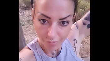 Coucou mes petits cœurs comment ça va lundi je serai en live à partir de