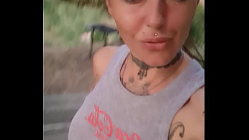 Coucou mes petits cœurs comment ça va lundi je serai en live à partir de