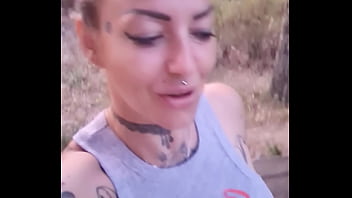 Coucou mes petits cœurs comment ça va lundi je serai en live à partir de