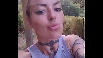 Coucou mes petits cœurs comment ça va lundi je serai en live à partir de