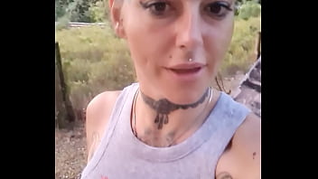 Coucou mes petits cœurs comment ça va lundi je serai en live à partir de