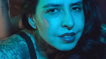 Can you fit your tongue in between each of my toes