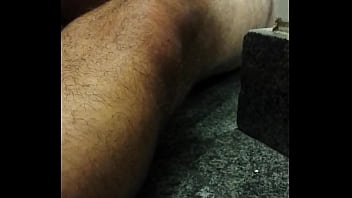 Cacetão Gostoso No Banheiro Do Shopping thumbnail