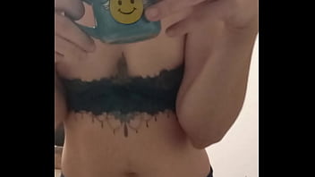 Bonjour mes coquins je vous offre le café