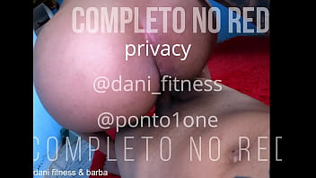 Buceta ficou meladinha de porra