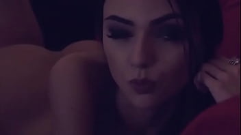 A gostosa da nyvi estephan se exibindo em um vídeo A gostosa da nyvi estephan se exibindo em um vídeo