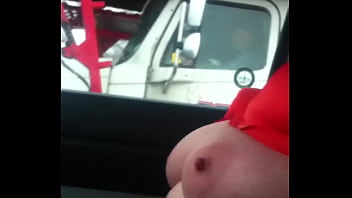 Aussiefox Teasing Truckers thumbnail