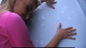 Outdoor amateur blowjob and fucking