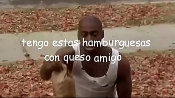 Negro chocolatito no sabe dónde está y está ofreciendo chupadas por información