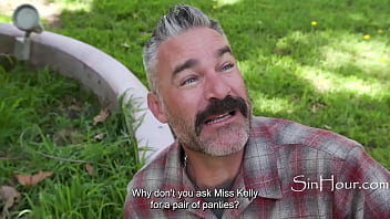 Scarlett Alexis Wears No Panties And Aint No Man Who Can Resist The Sight Of Those Fine Buns thumbnail