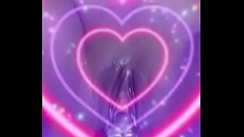 Esta adora uma rola de brinquedo