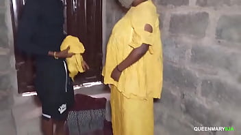 Horny mama let me fuck her