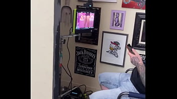 Have you guys seen what rickygreenwoodx watches on his private cam