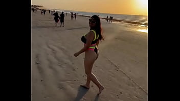 Corno mostrando sua gata