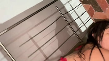 Nos frotamos los coños y eyaculamos