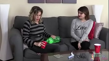 Expansão da barriga causado por refrigerante com mentos