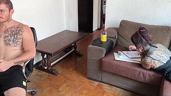 Não vai jogar video game vai me comer gostoso