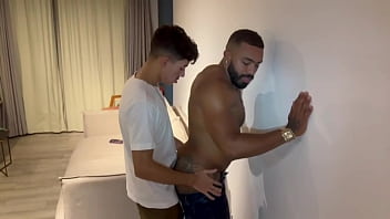 Fui Fazer Uma Entrega Pro Morador E O Puto Quis Me Agradar No Meu Primeiro Dia De Trabalho thumbnail