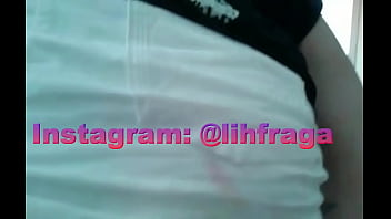 Tatuada chupando e sentando gostoso