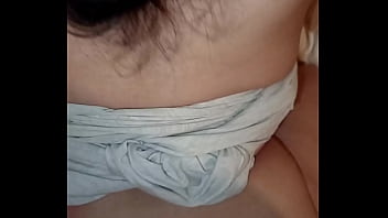 Estaba muy solita y le pedi a mi vecino que me haga compañia