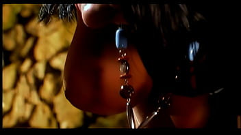 This bitch loves the tropical islands