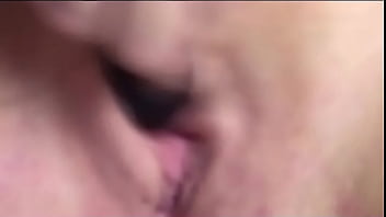 Blonde brianna cummings pleases herself in bed