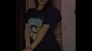 Flash all your cum on her