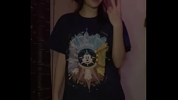 Flash all your cum on her