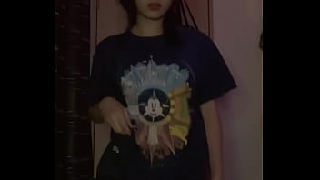 Flash all your cum on her