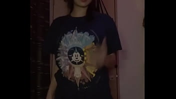 Flash all your cum on her