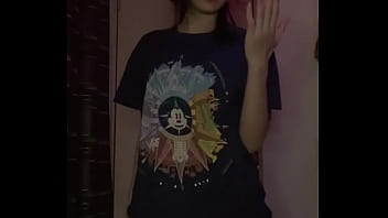 Flash all your cum on her