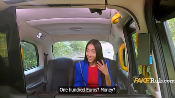 Spanish girl speaks fluent squirtish in my back seat