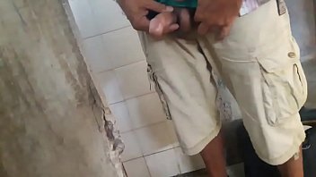 Paja En El Baño thumbnail