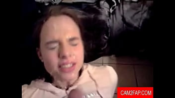 Amateur facial free cumshot porn video Amateur facial free cumshot porn video