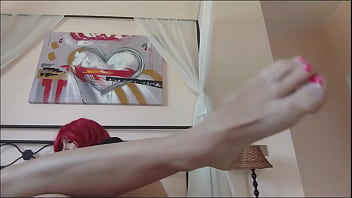 Mistress chantal know how to treat you with her feet