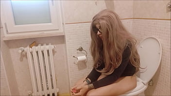 Chantalchannel pees a lot while being watched