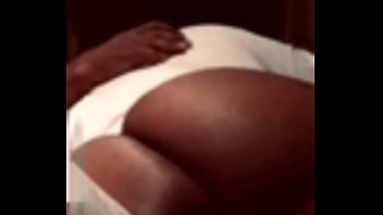 Watch how my ass jiggle Watch how my ass jiggle