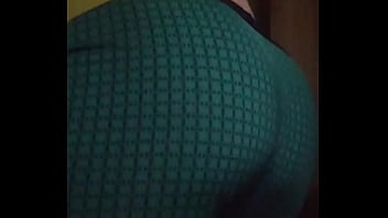 Shaking my ass give me feedback