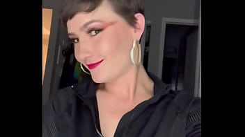 The curls i just can’t stop cutting them off ️what do you think i should do with my hair