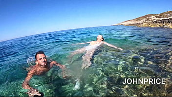 All anal sex under ocean with surprise