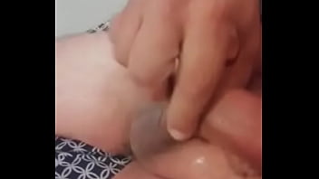 Me Pone Caliente Con Su Verga thumbnail