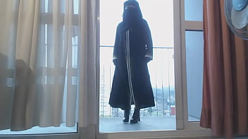 Veiled Muslima Big Boobs thumbnail