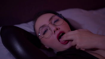 Lustful guy pussy licking his slattern's and she cums