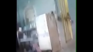 Novinha aprontando na oficina