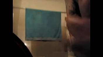 Tonecerella feeds ex some dick