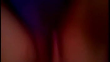 Le gusta dedearse y mojarse